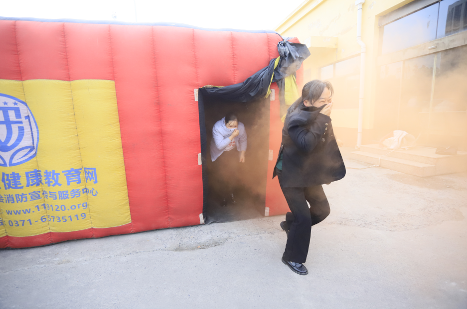 增強(qiáng)消防意識(shí)，筑牢安全底線丨花花牛乳業(yè)集團(tuán)組織消防應(yīng)急演練